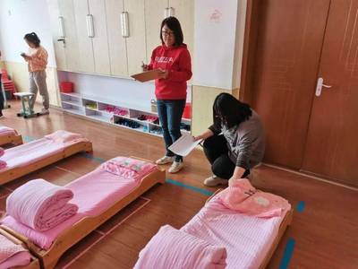 展专业技能 · 亮保育风采——记东方幼儿园保育员技能比赛